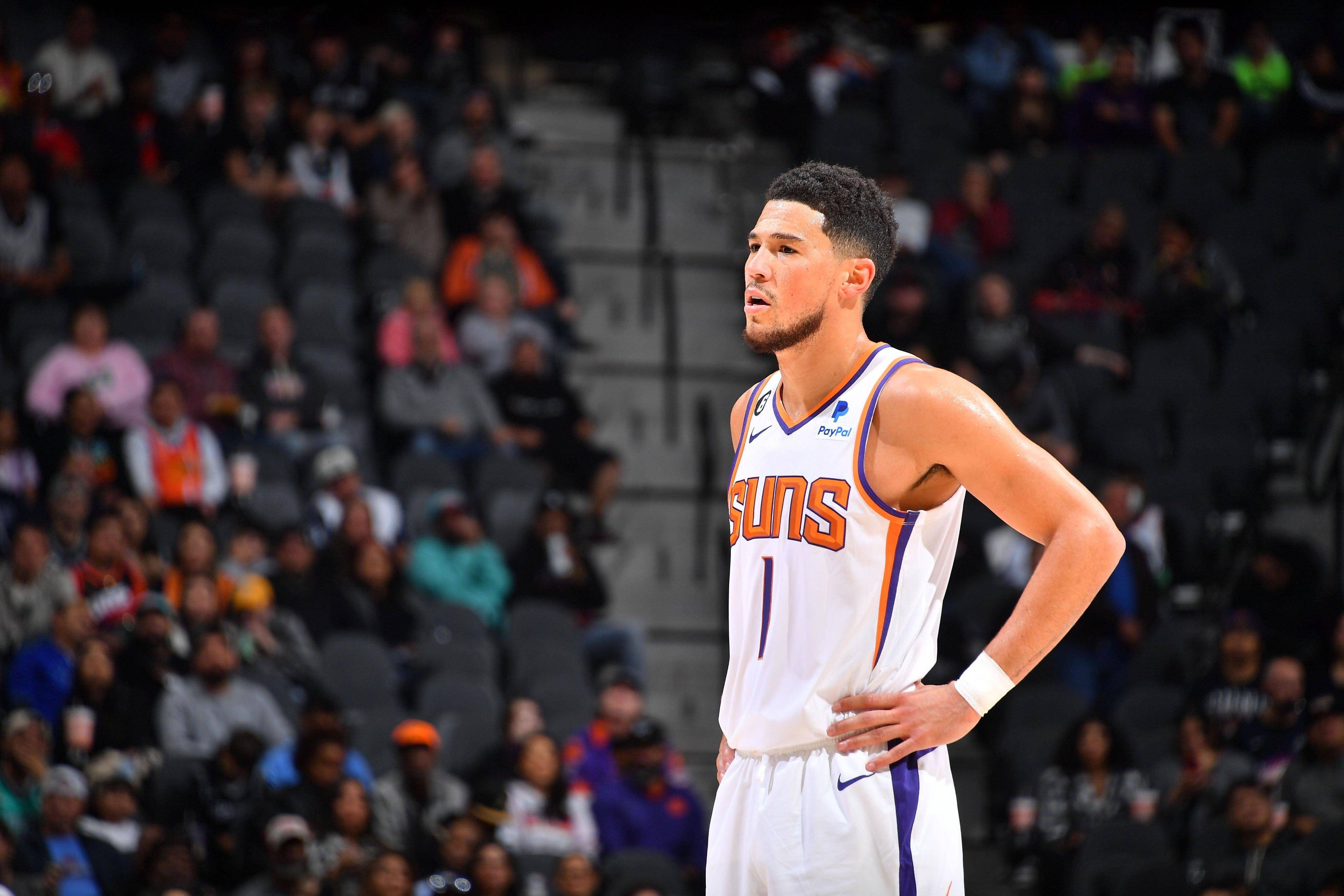 关于勇士B队轻取国王,布克高光表现的信息 关于勇士B队轻取国王,布克高光表现的信息