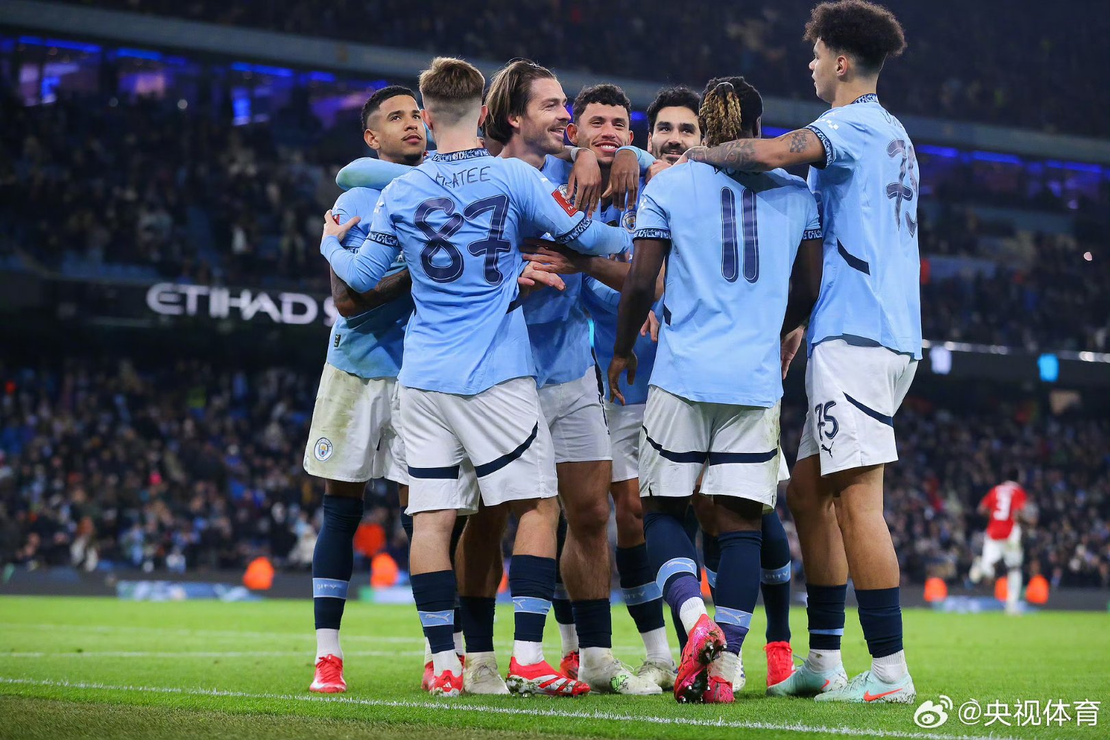 曼城横扫瑞典,博格巴统治全场 曼城横扫瑞典,博格巴统治全场