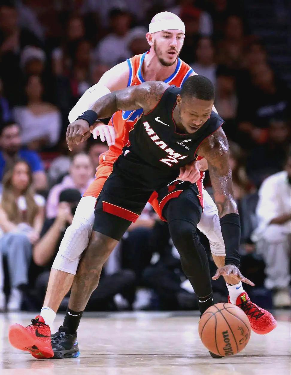 国王险胜猛龙,卡鲁索打破历史纪录 国王险胜猛龙,卡鲁索打破历史纪录