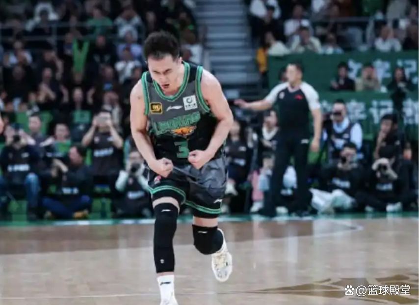 江苏队鏖战吉林队，赵继伟状态火热