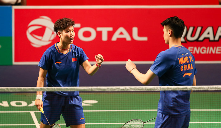 关于印度队翻盘印尼队,黄鸭组合关键制胜的信息 关于印度队翻盘印尼队,黄鸭组合关键制胜的信息