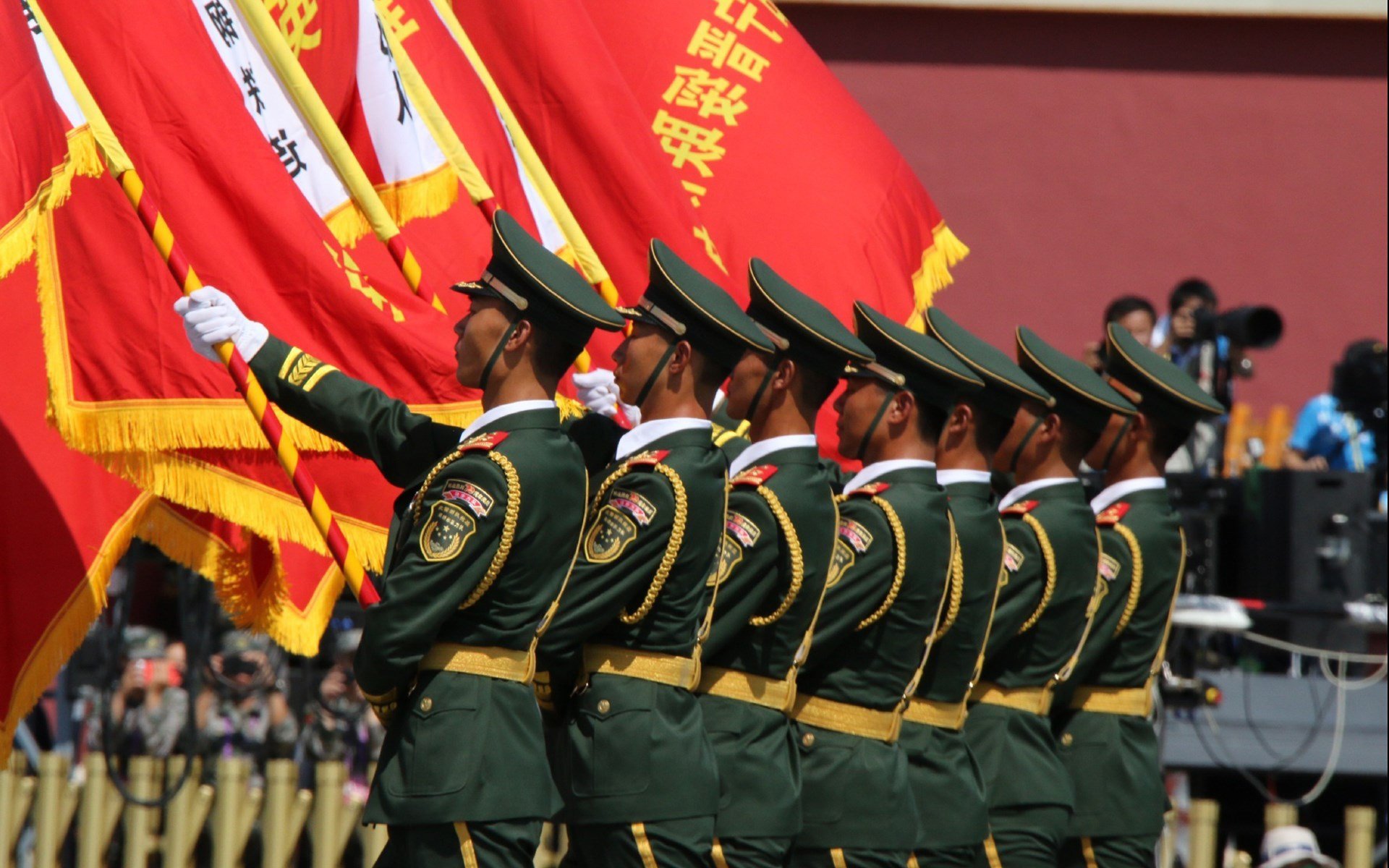 从骑士到世界舞台，强势晋级与跨越大洋的篮球霸主