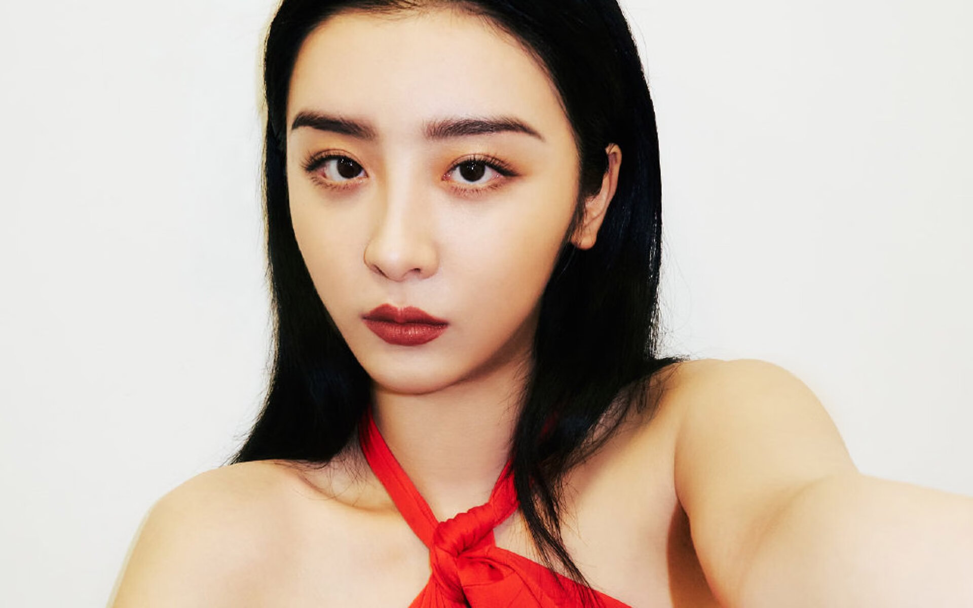 双辉映夜，德甲争冠的绿茵狂想与莫兰特的篮球魔法