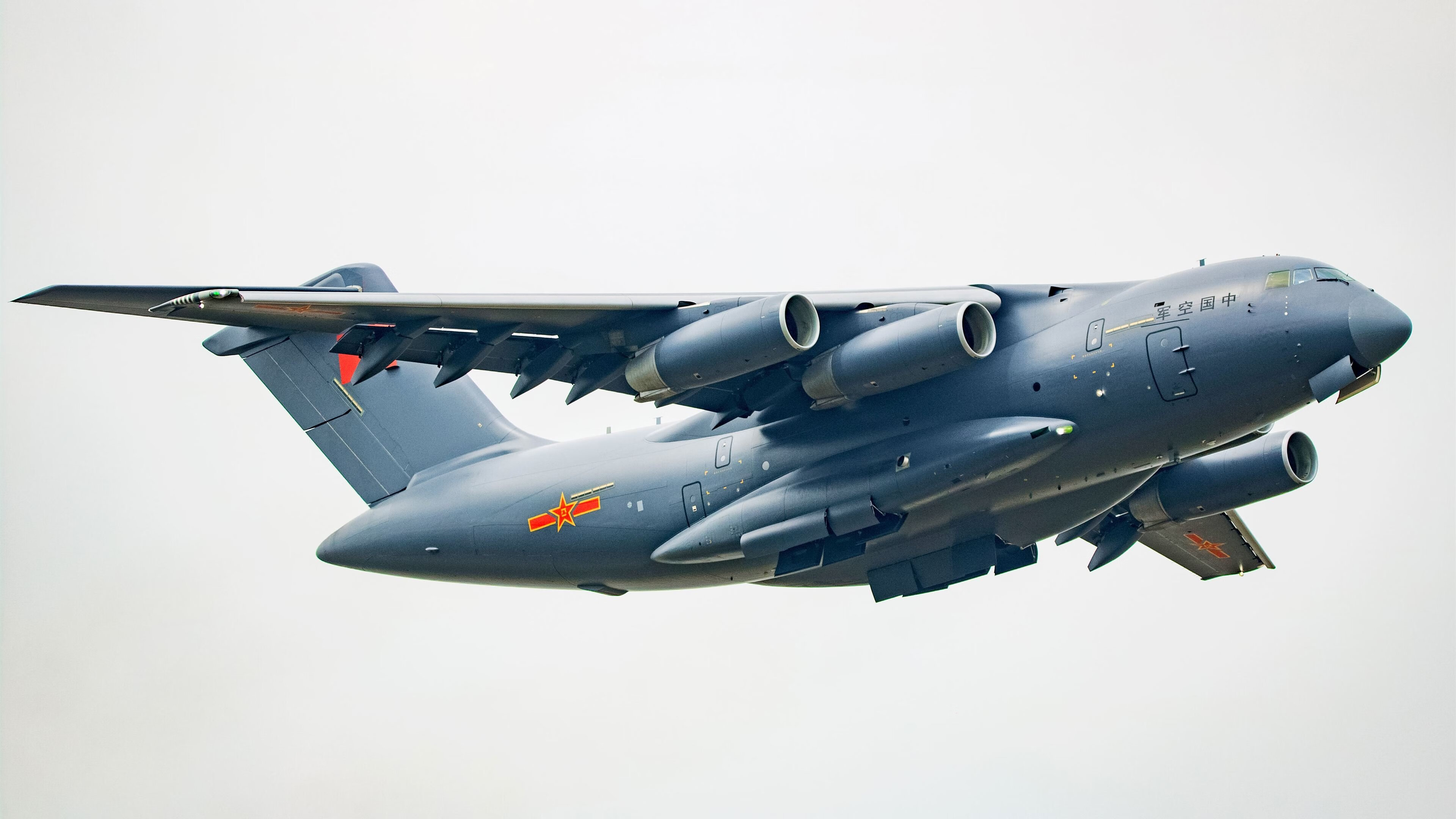 当格列兹曼穿上蓝黑战袍,国际米兰用那不勒斯式胜利完成战术加冕